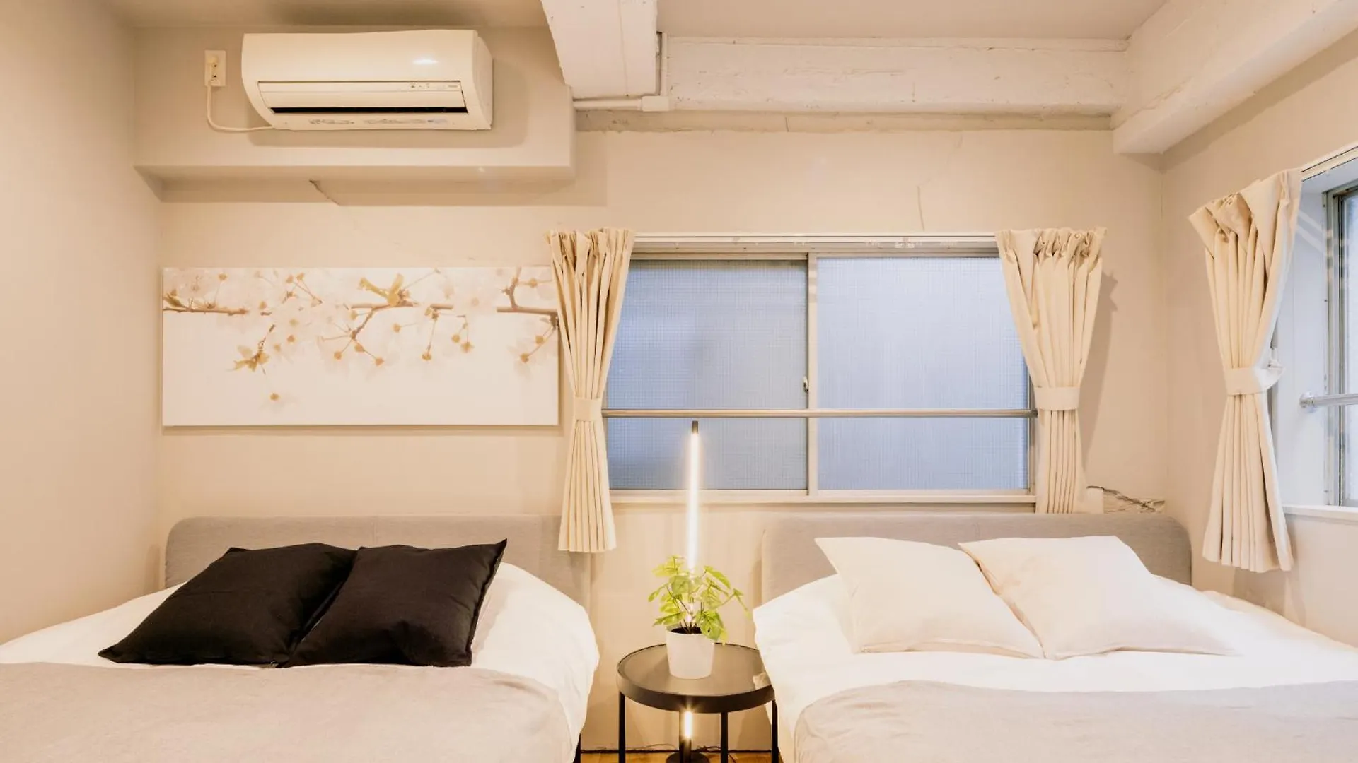 Eminaz Minami Otsuka 2F Apartment Tokyo 0*,  Japan
