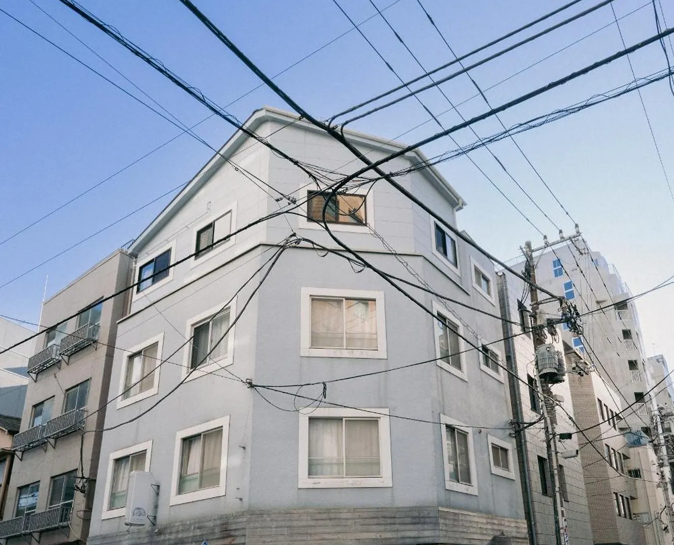 Eminaz Minami Otsuka 2F Apartment Tokyo